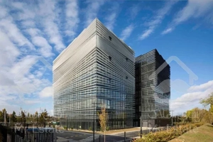 فروش یکجا سند اداری 18000 متر