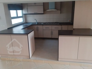 فروش 100 متری پاسداران