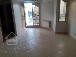 فروش 100 متری پاسداران