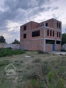 ساختمان نیمه کاره دوبلکس