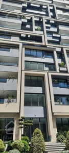 فروش آپارتمان ۳۲۰ متری در برج باغ کامرانیه