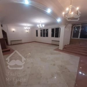 170متر ۳خواب غرق درنور