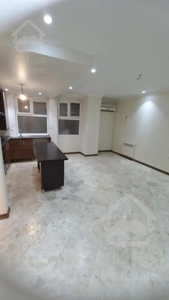 ۶۵ متر فول رو به آفتاب در پونک