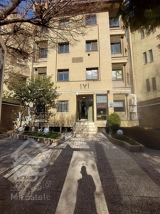 ۱۱۰۰ متر مستغلات سند اداری ۲۰ پارکینگ جردن