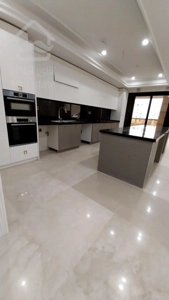 آغاز یه زندگی متفاوت در ساختمونی خاص