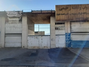 فروش یا اجاره گاراژ وسه باب مغازه