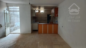 خانه حیاط دار یک طبقه، دو خوابه