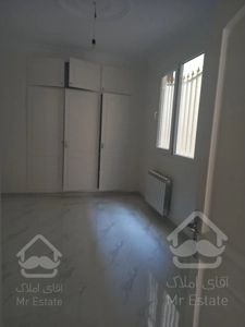 آپارتمان جنوب میرداماد ۱۴۵ متر