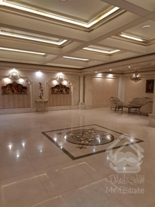 فروش آپارتمان اکازیون ۲۹۰ متری بدون مشابه در منطقه