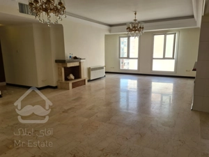 آپارتمان تمیز و خوش نقشه