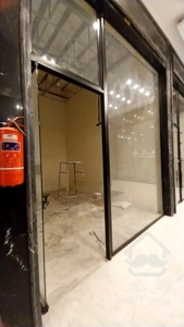 فروش تجاری 19 متری در پاساژ رونیکا کنار مترو حسین آباد