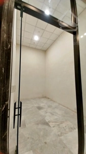 فروش شرایطی تجاری 32 متری در رونیکامال هروی