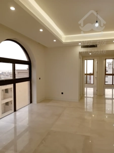 فروش آپارتمان 111 متری کلید نخورده