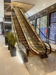 پیش فروش رونیکا مال میرزا بابایی ، تجمل در قلب تجارت