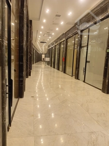 اجاره واحد تجاری 56 متری در مجتمع تجاری رونیکامال