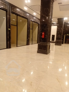 پیش فروش رونیکا مال میرزا بابایی ،  ویترین مدرن