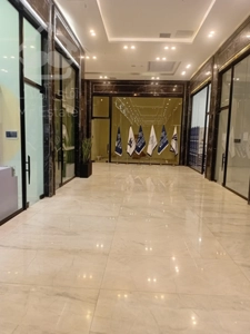 پیش فروش رونیکا مال میرزا بابایی ، ویترین مدرن کسب و کار شما