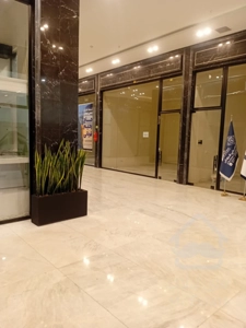 پیش فروش تجاری 18 متری در رونیکا مال میرزا بابایی ، تجمل در قلب تجارت