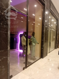 فروش واحد تجاری 68 متری جنب ایستگاه مترو
