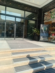 پیش فروش رونیکا مال میرزابابایی ، با بهترین امکانات