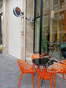 اجاره واحد تجاری 20 متری در مرکز خرید رونیکامال