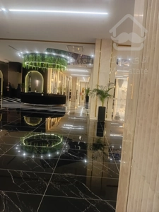 لابی مجلل و شیک با امکانات فوق العاده از جمله مشاعات آبی ، اقساطی