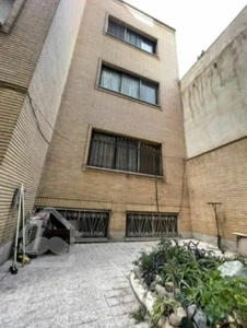 ۶۰ متر زعفرانیه