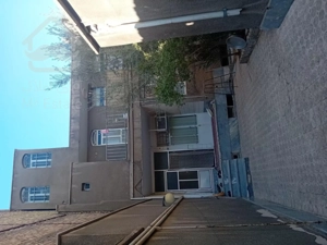 فروش ویلایی با مغازه