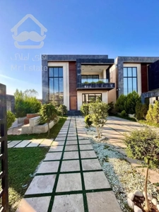 فروش ویلا تریبلکس ۳۳۰ متری در شهرک فام