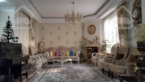 زمرد 300 متر با نقشه بی نقص