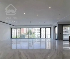 آپارتمان ۱۸۵ متر  خوش نقشه فول امکانات