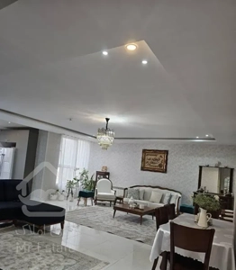 واحد ۱۳۰ متری در کوهک(طبقه ۷ برج)دوخوابه