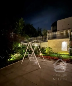 فروش خانه ویلایی ۱۳۰۰ متری ۵ خوابه