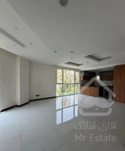 ۸۵ متر موقعیت اداری بر پاکنژاد