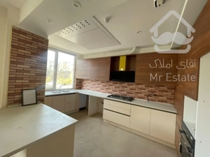 ونک /151متر نوساز/3پارکینگ باکس/کمیاب منطقه(خانم سایه)