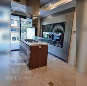 300 متر / لوکیشن دروس