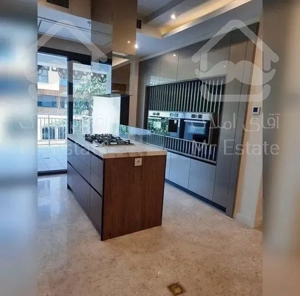 83 متر / تاپ لوکیشن اختیاریه