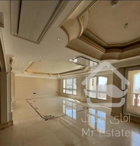 ۱۷۵ متر ۳ خواب/ ۳ پارکینگ/ / امکانات کامل