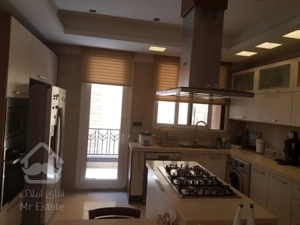 فروش 168 متری دروس