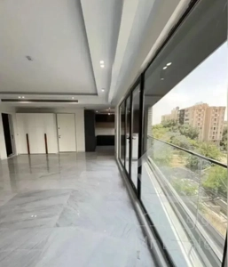 آپارتمان ۲۵۵متری ط۴ سه بر نور مشتاق