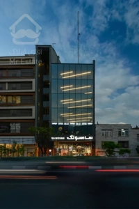 ۱۳۰ متر اداری بر اندرزگو ، نوساز و مدرن،طبقات بالا