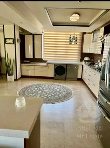 فروش اپارتمان 210 متری زعفرانیه