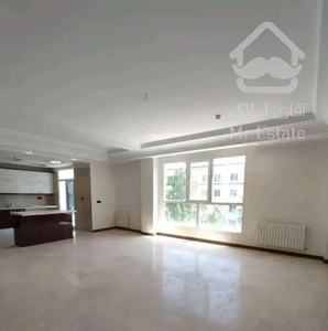 ١٣٦متر ٣خواب سالن پرده خور ٢پارکینگ