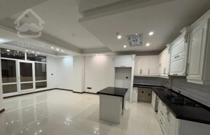 ۸۴ متر دوخواب *۴ ساله واقعی* لابی و سرایداری