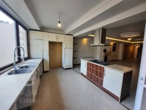 خرید آپارتمان ۱۴۰متر/۳خواب/نیاوران