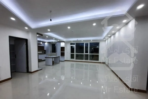 آپارتمان کلید نخورده،۱۲۰ متر،محدوده دور میدان معلم