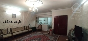 فروش خانه ۳ طبقه در وکیل آباد
