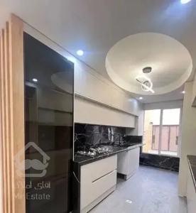50 متر ملکه ی زیبایی