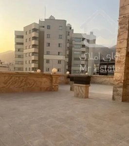 آپارتمان 128 متری نوساز کلید نخورده//خارج از بافت