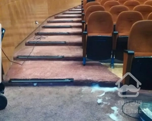 خشکشویی و شستشوی انواع موکت چسبیده و ثابت،فرش و گلیم فرش ،مبل و تشک